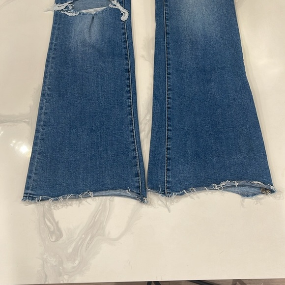 AE Flare - Picture 2 of 3